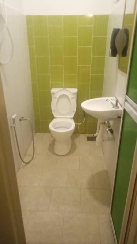 Olive Hotel Johor Bahru Esterno foto