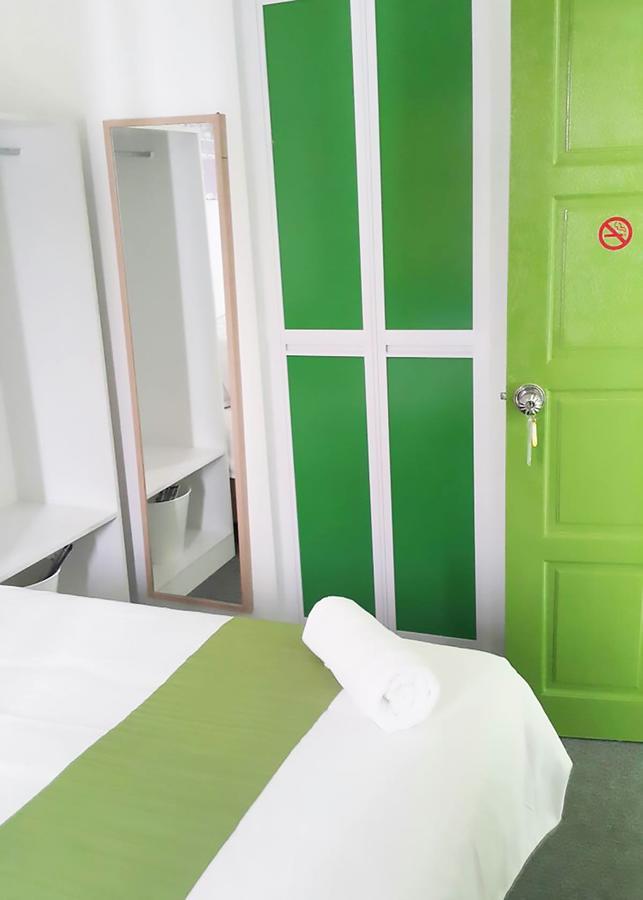 Olive Hotel Johor Bahru Esterno foto